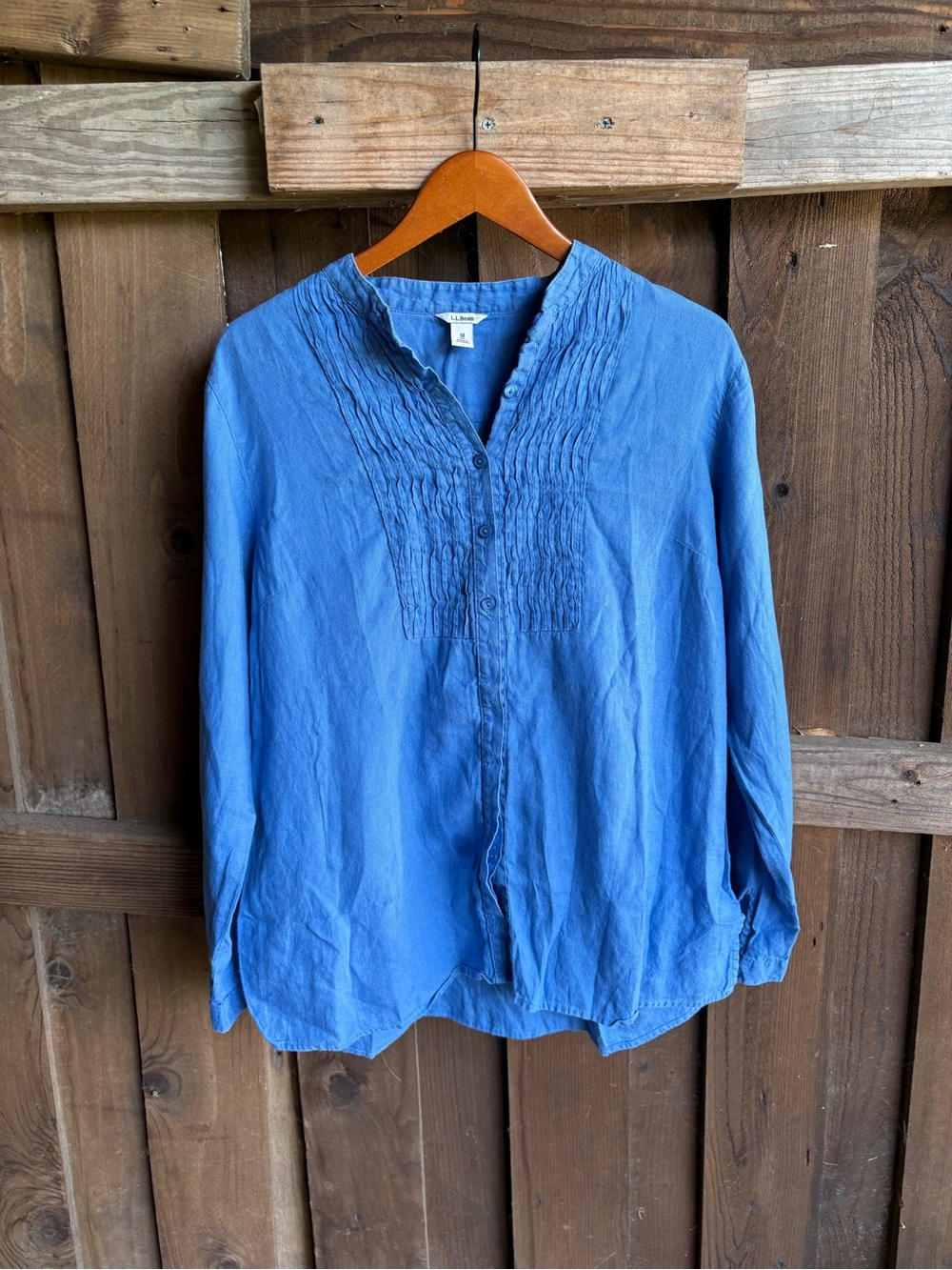 L.L Bean Light Blue Linen Pleated Lagenlook Blouse